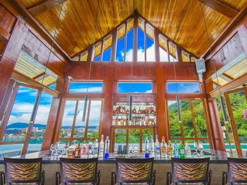 Hotel The Aristo Seaview